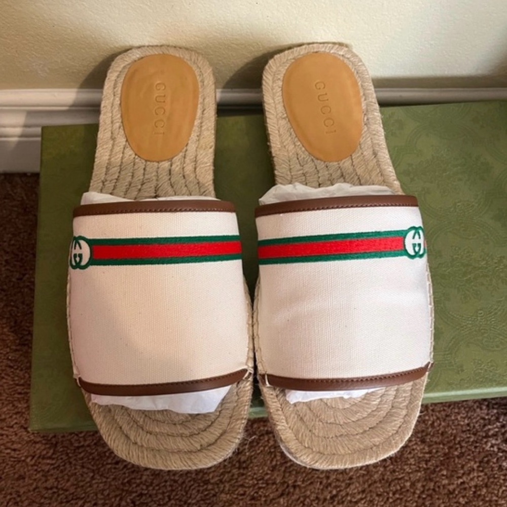 Gucci White and Brown Espadrille Sandals - Picture 2 of 3